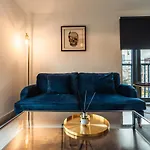 City View - A Stunning 2 Bed Apartment